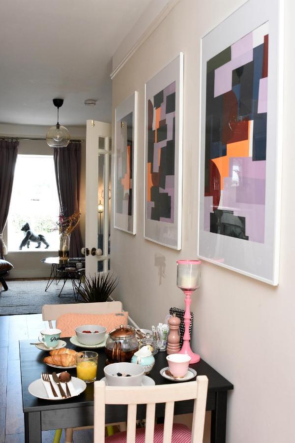 مبيت وإفطار The Pink Door ويستبورت المظهر الخارجي الصورة
